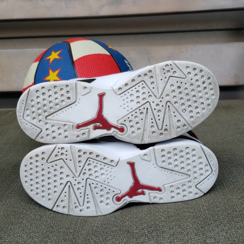 AIR JORDAN 6 RETRO CARMINE - Picture 4 of 17